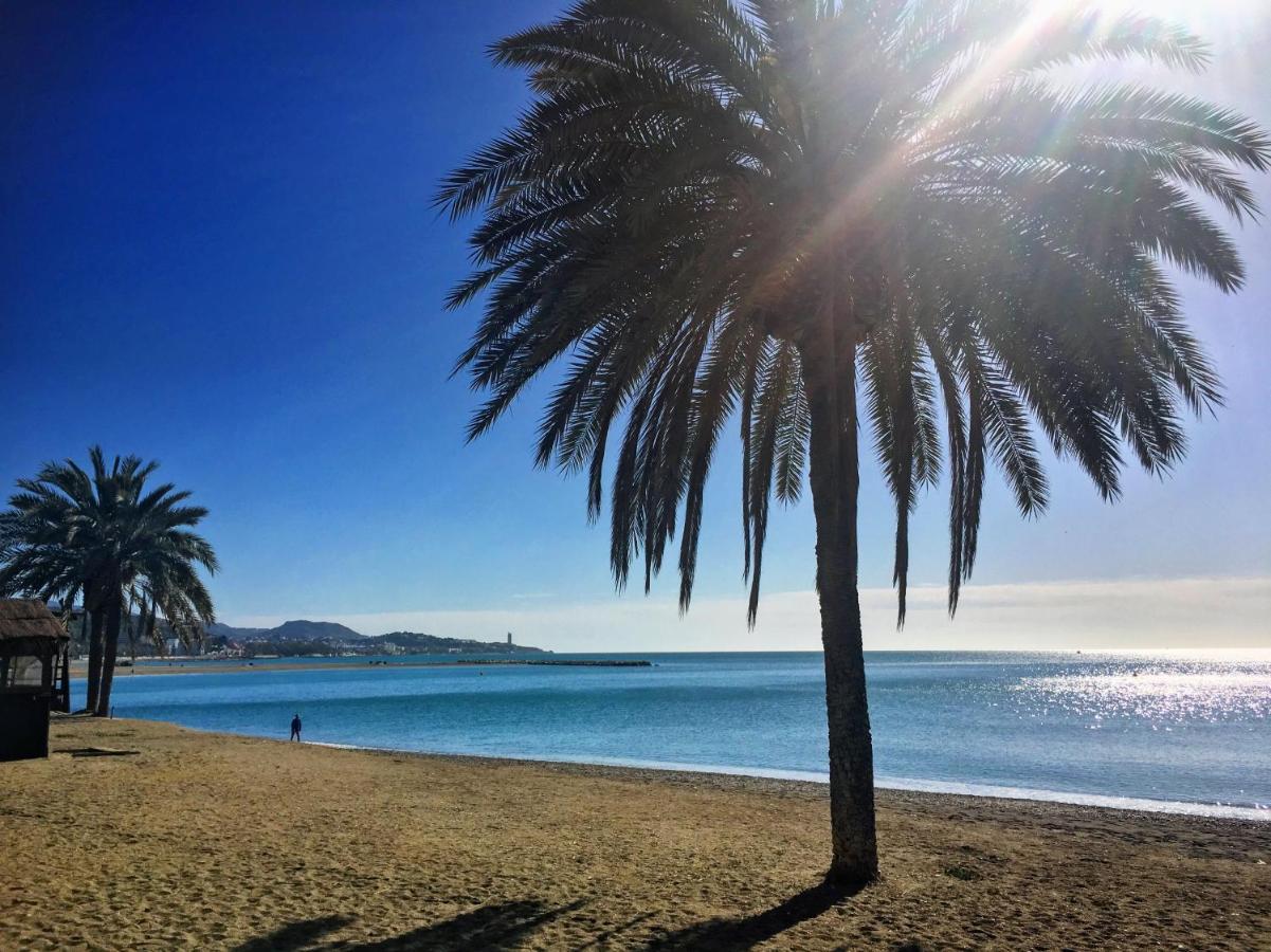 Teatro Suites Malaga Playa Екстериор снимка