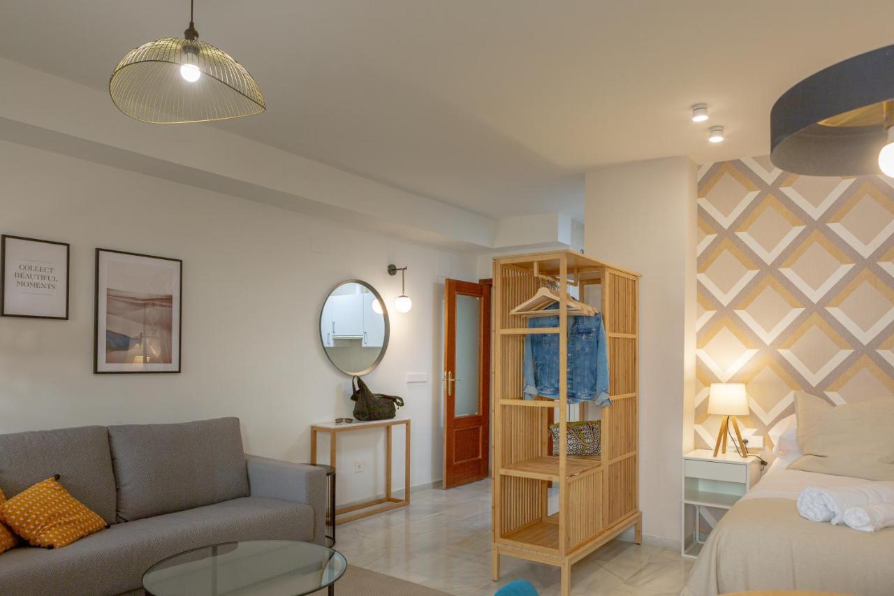Teatro Suites Malaga Playa Екстериор снимка
