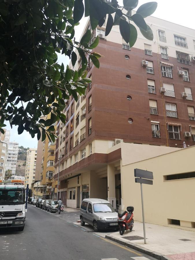 Teatro Suites Malaga Playa Екстериор снимка