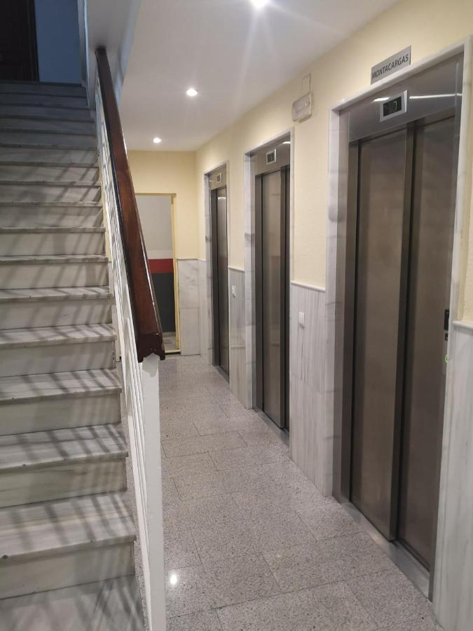 Teatro Suites Malaga Playa Екстериор снимка