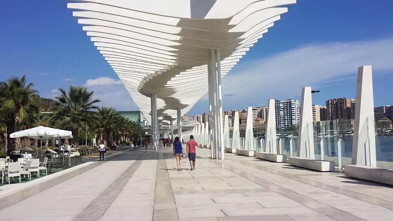 Teatro Suites Malaga Playa Екстериор снимка